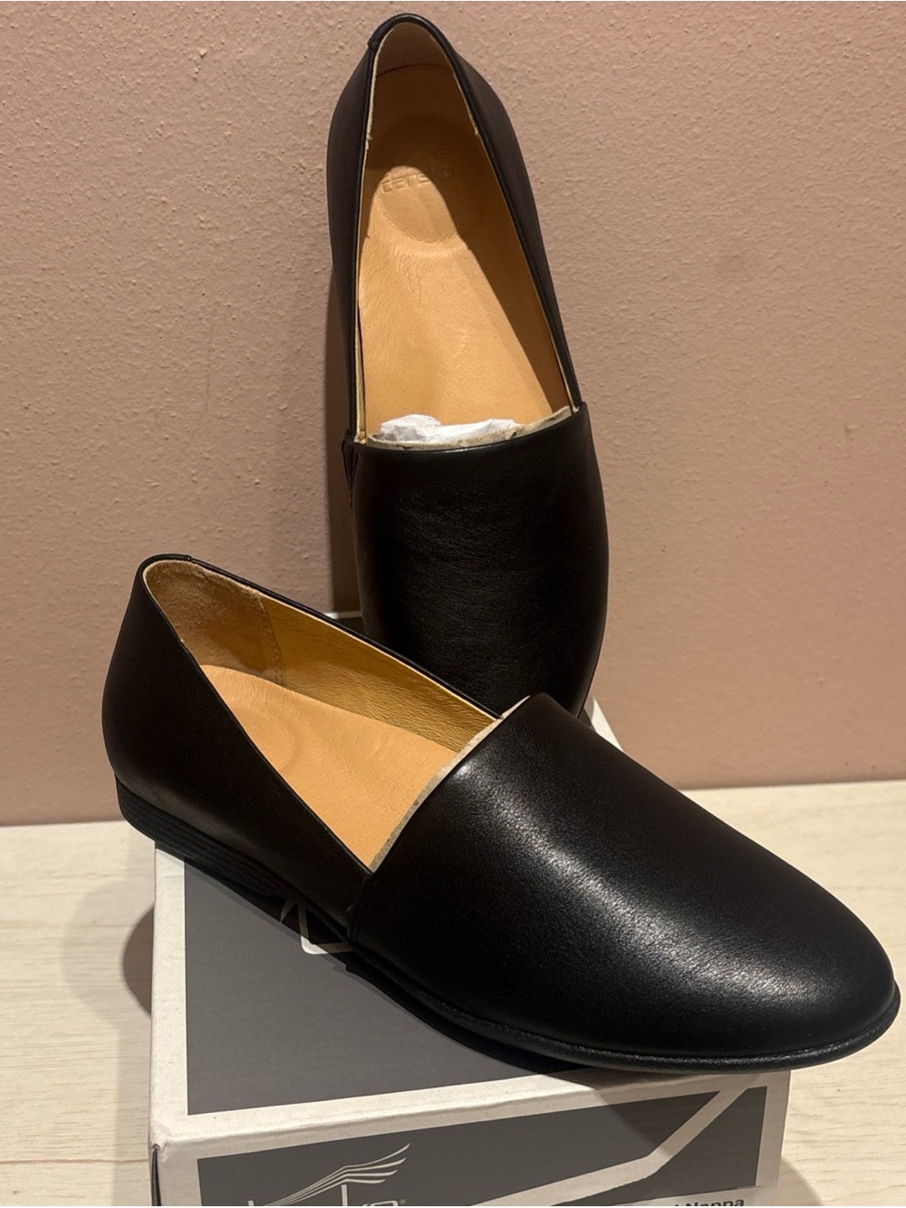 Dansko Women's Larisa Slip On Flat Shoes - Black Milled Nappa Leather Sz 37 Wide